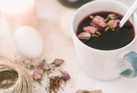 Simple Ingredients - Tea With Hibiscus Leaves